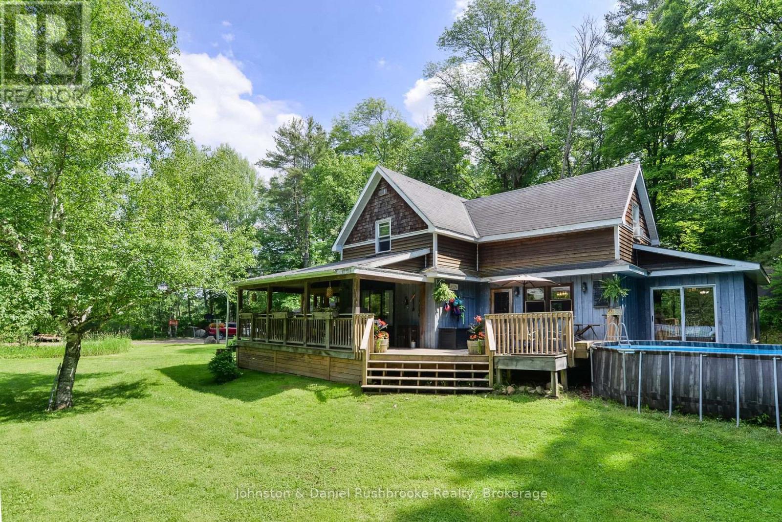 1658 Housey's Rapids Road, Gravenhurst, Ontario  P1P 1R3 - Photo 2 - X12929598