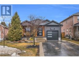 49 PEGLAR CRESCENT, centre wellington (fergus), Ontario