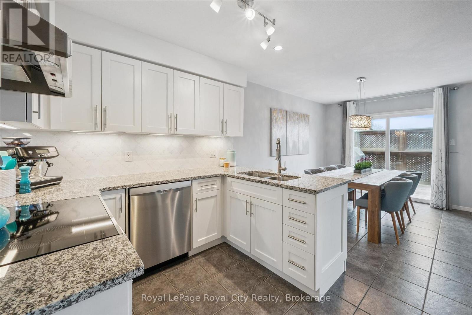 11 Valleyhaven Lane, Guelph, Ontario  N1E 0A3 - Photo 17 - X12929824