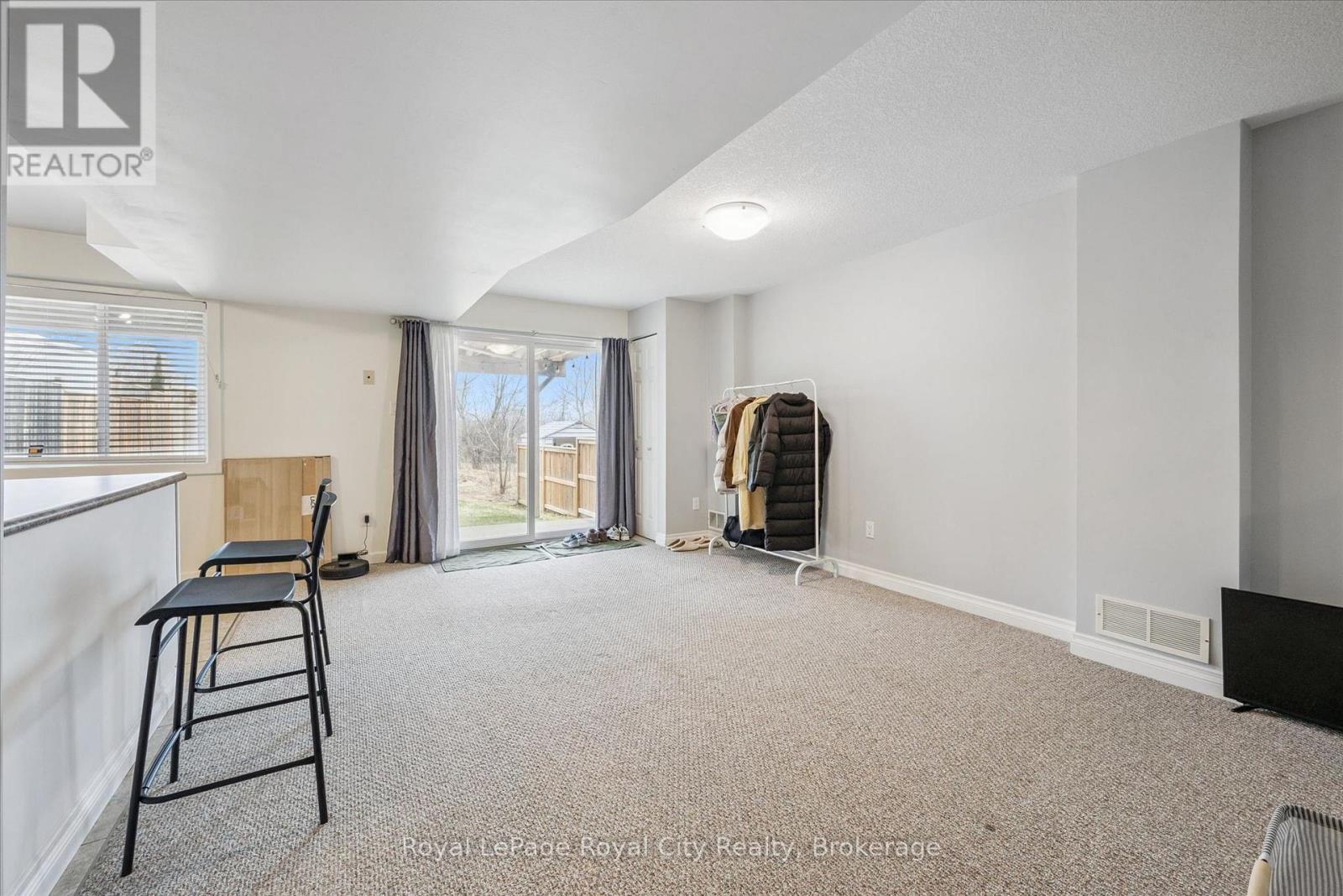 11 Valleyhaven Lane, Guelph, Ontario  N1E 0A3 - Photo 27 - X12929824