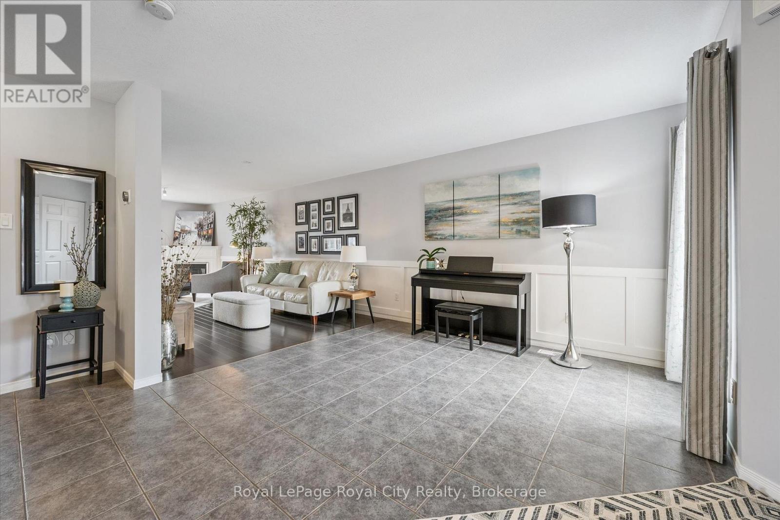 11 Valleyhaven Lane, Guelph, Ontario  N1E 0A3 - Photo 8 - X12929824