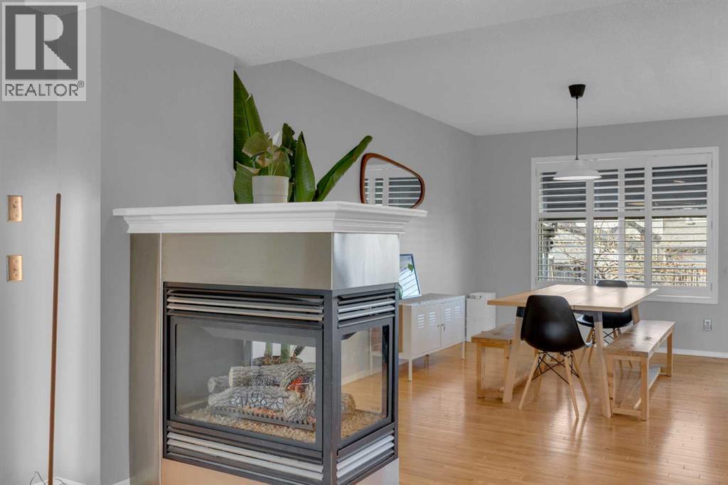 37 Prestwick Rise Se, Calgary, Alberta  T2Z 4A6 - Photo 9 - A2295393