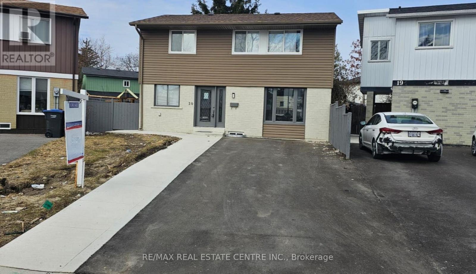 20 HAYDEN COURT, Brampton, Ontario