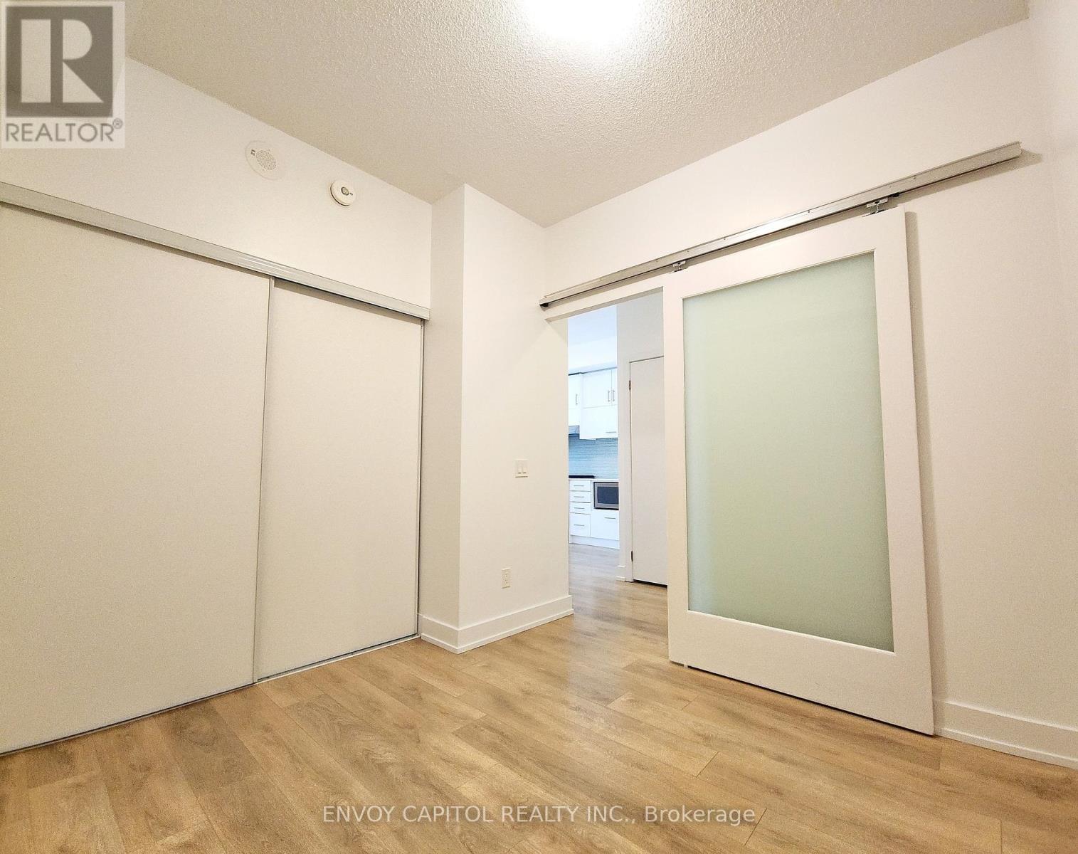 207 - 128 Fairview Mall Drive, Toronto, Ontario  M2J 0E8 - Photo 4 - C12929620