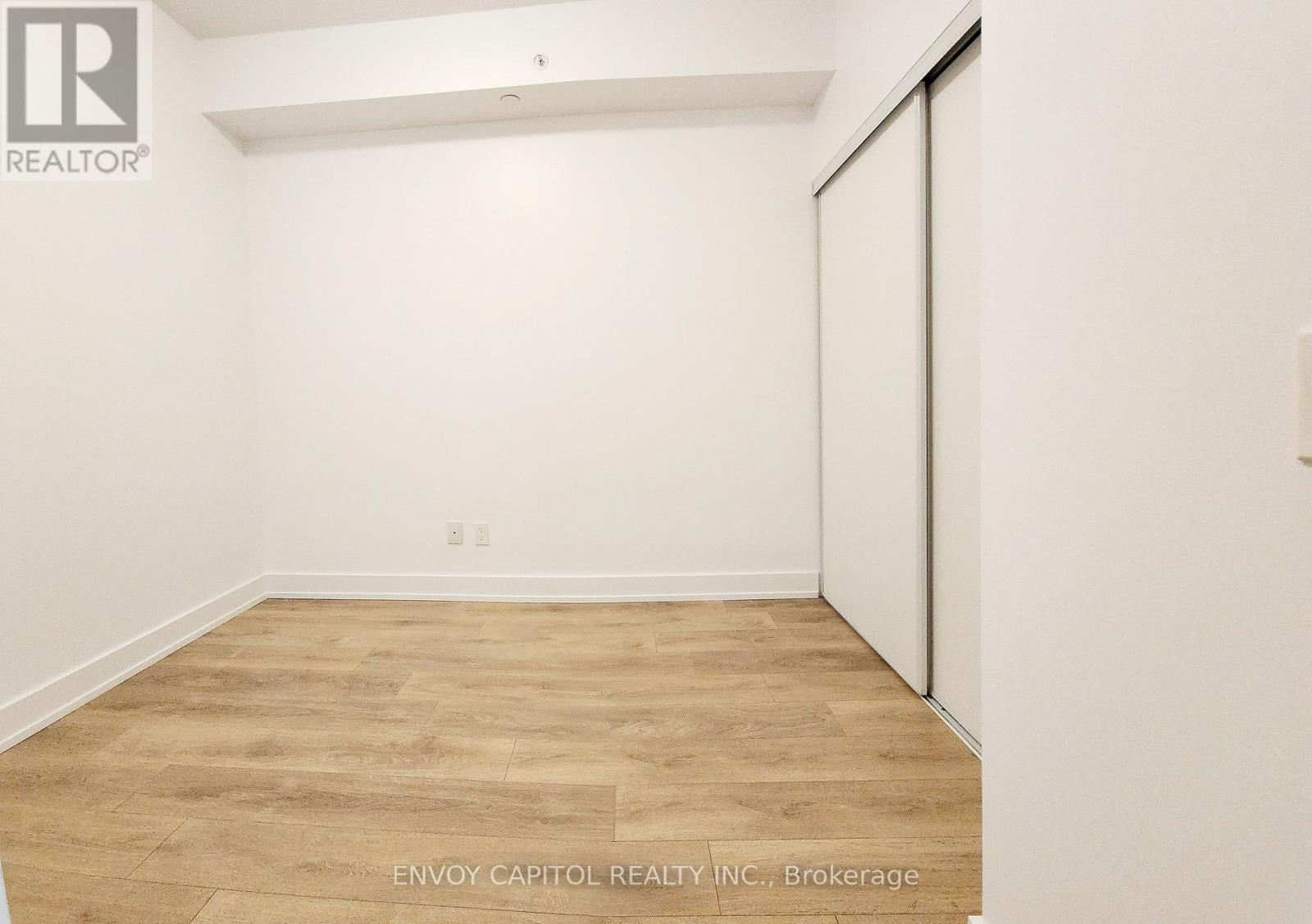 207 - 128 Fairview Mall Drive, Toronto, Ontario  M2J 0E8 - Photo 5 - C12929620