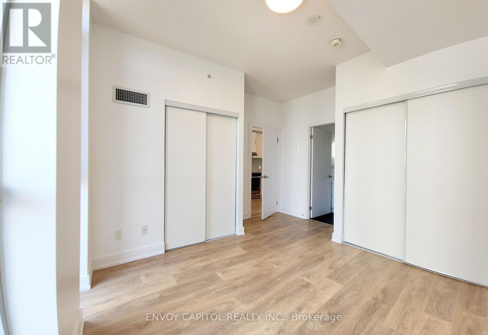 207 - 128 Fairview Mall Drive, Toronto, Ontario  M2J 0E8 - Photo 9 - C12929620