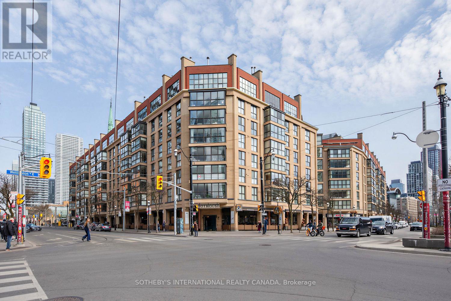 202 - 35 CHURCH STREET, Toronto, Ontario