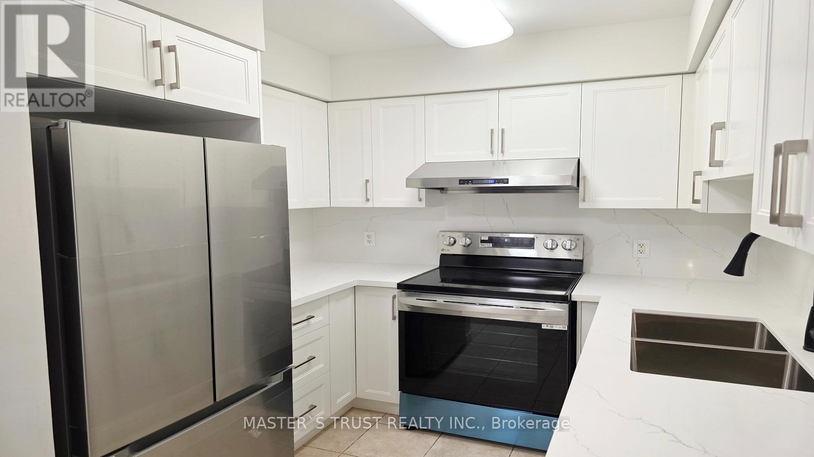 2318 - 35 Hollywood Avenue, Toronto, Ontario  M2N 0A9 - Photo 2 - C12929694