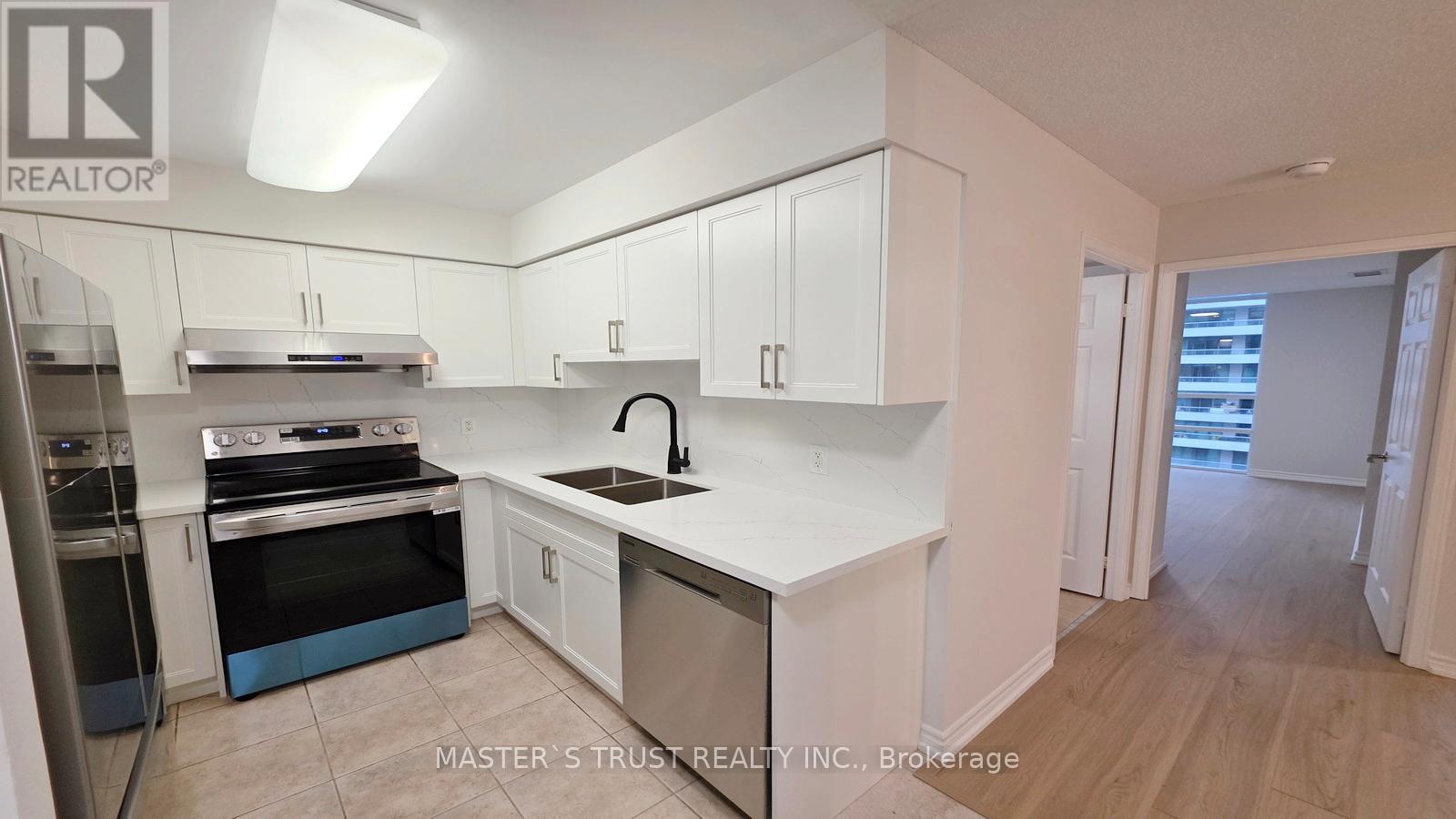 2318 - 35 Hollywood Avenue, Toronto, Ontario  M2N 0A9 - Photo 3 - C12929694