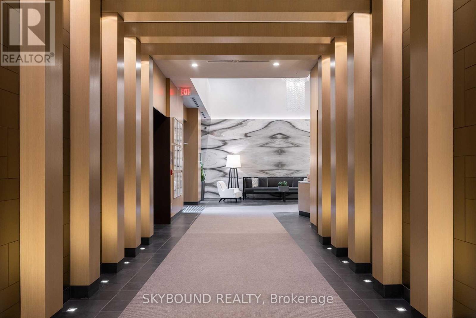 909 - 55 Front Street E, Toronto, Ontario  M5E 0A7 - Photo 2 - C12929782