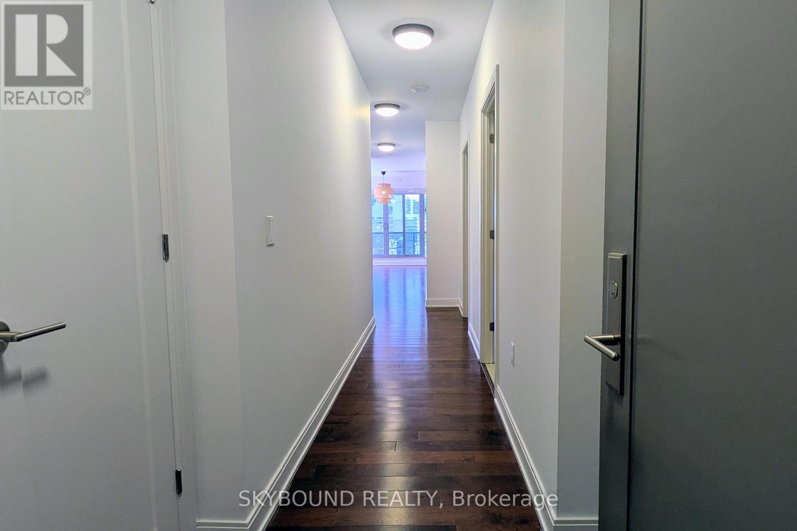 909 - 55 Front Street E, Toronto, Ontario  M5E 0A7 - Photo 3 - C12929782