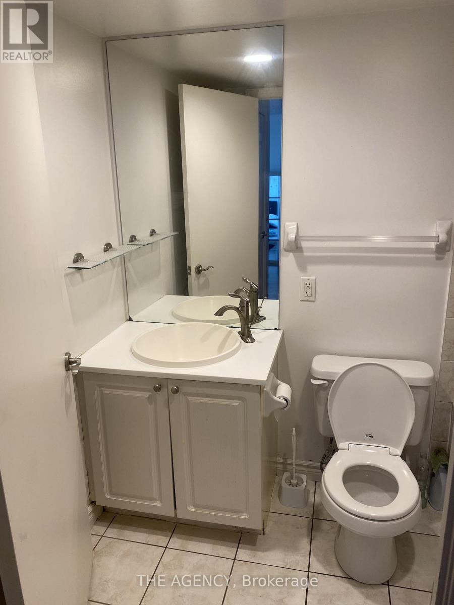 605 - 410 Queens Quay W, Toronto, Ontario  M5V 3T1 - Photo 10 - C12929788