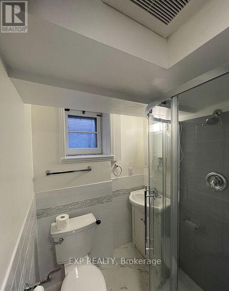 Bsmt - 8 Hillside Drive, Toronto (Broadview North), Ontario  M4K 2M2 - Photo 11 - E12929600