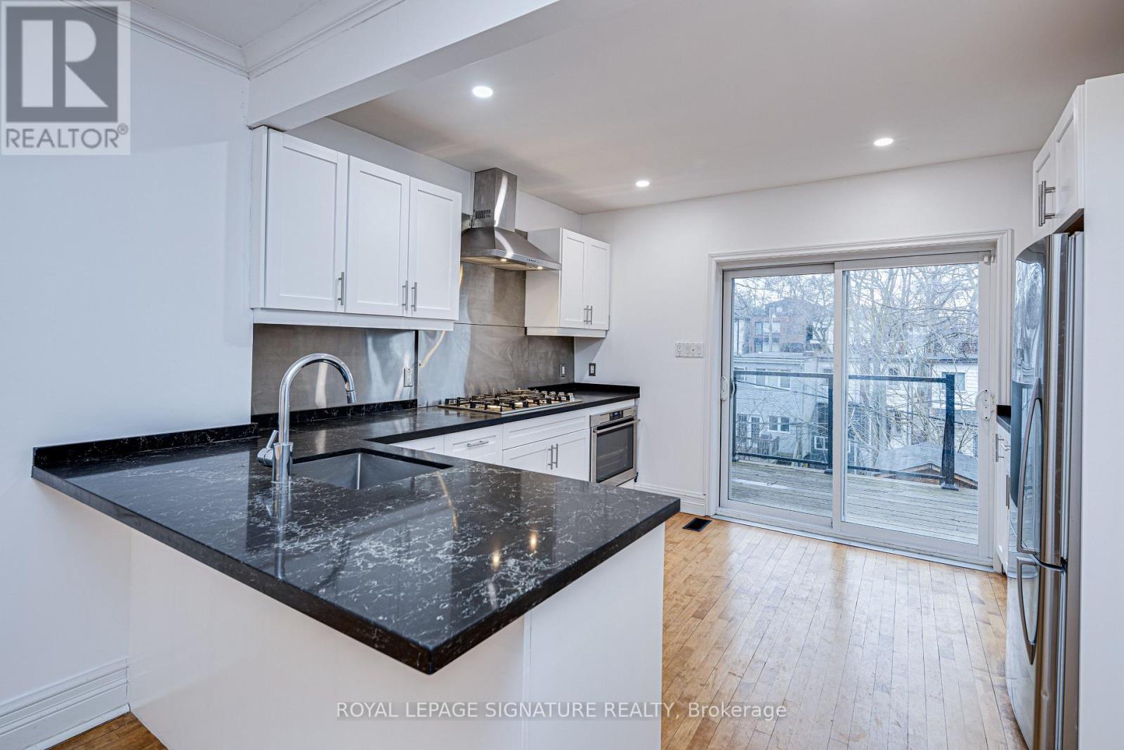 218 Lee Avenue, Toronto (The Beaches), Ontario  M4E 2P3 - Photo 18 - E12929642