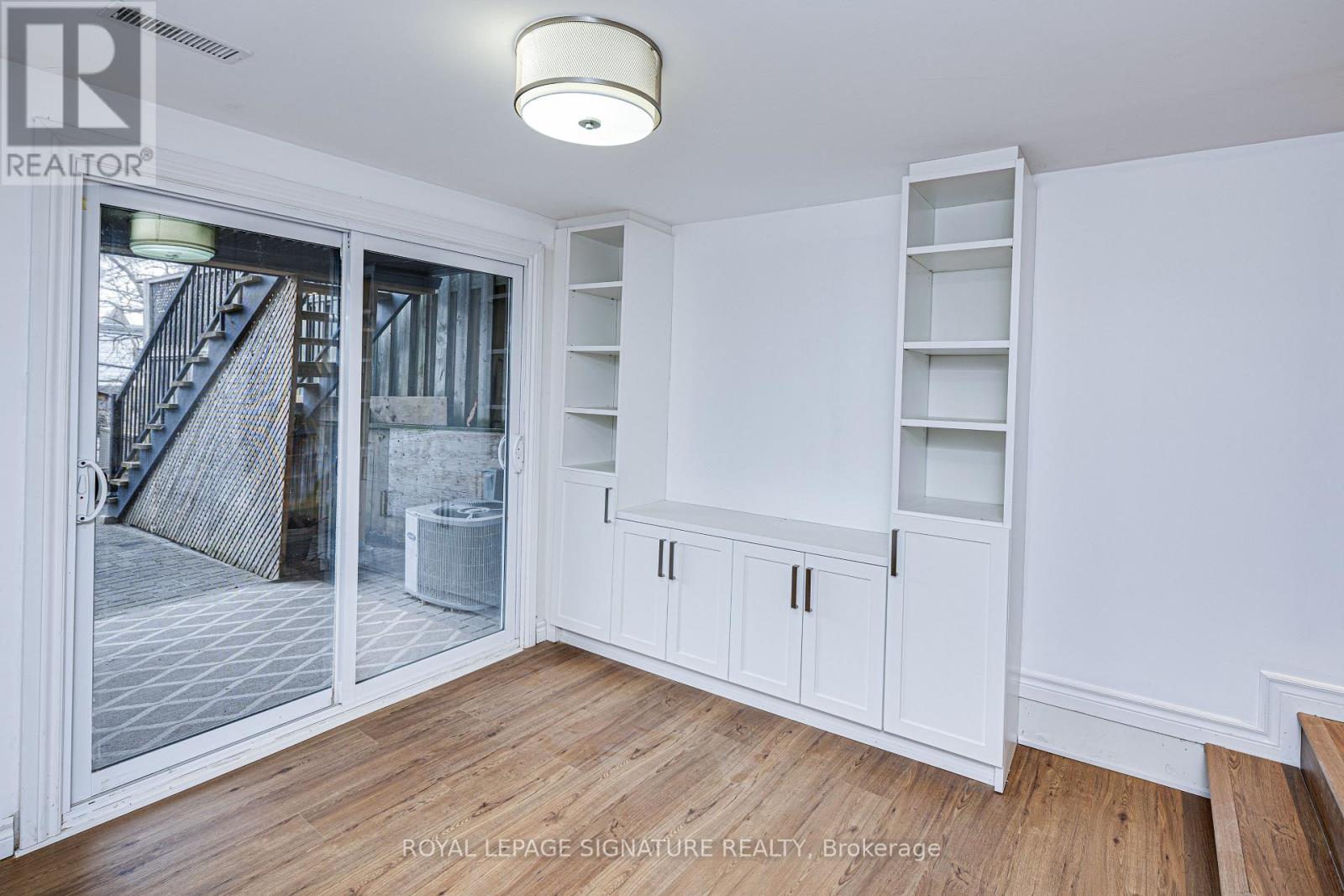 218 Lee Avenue, Toronto (The Beaches), Ontario  M4E 2P3 - Photo 23 - E12929642