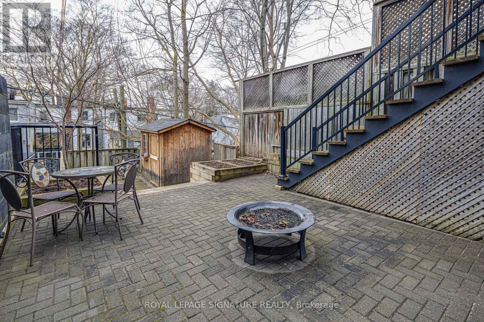 218 Lee Avenue, Toronto (The Beaches), Ontario  M4E 2P3 - Photo 29 - E12929642