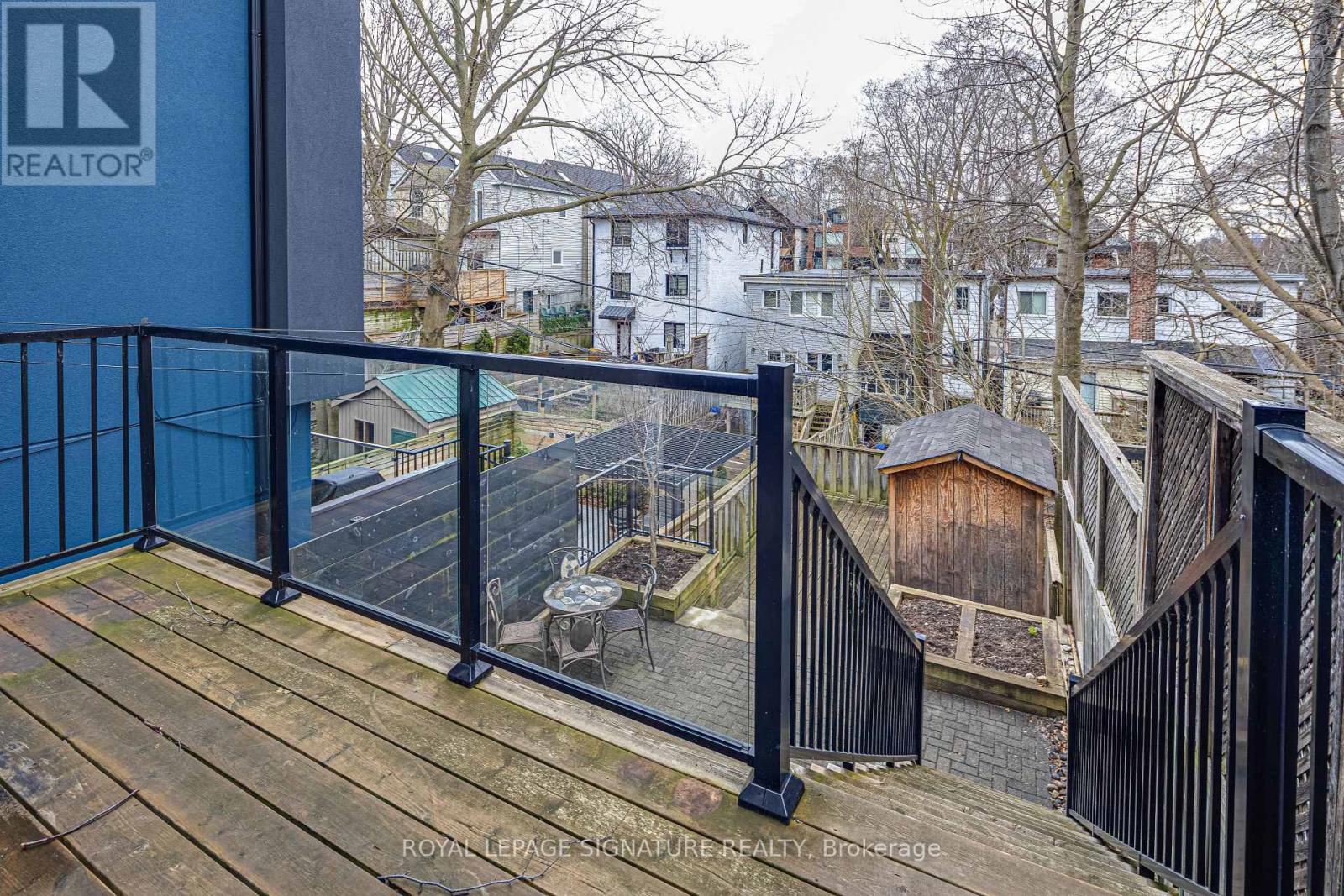 218 Lee Avenue, Toronto (The Beaches), Ontario  M4E 2P3 - Photo 34 - E12929642