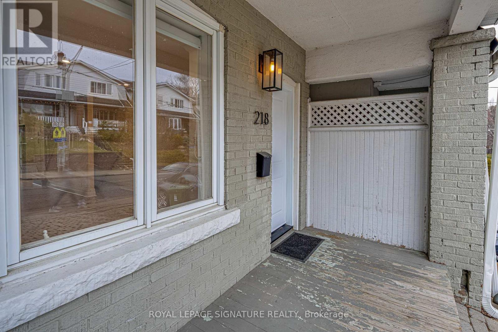 218 Lee Avenue, Toronto (The Beaches), Ontario  M4E 2P3 - Photo 36 - E12929642