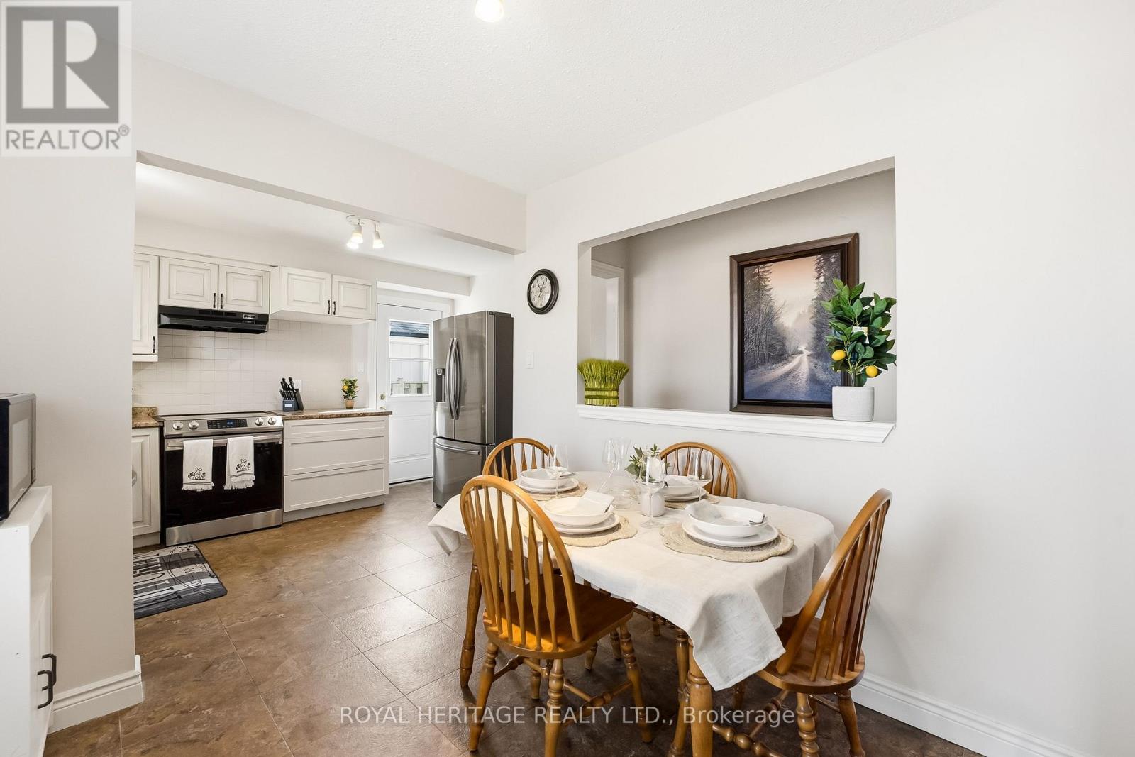 148 Guthrie Crescent, Whitby (Lynde Creek), Ontario  L1P 1A8 - Photo 10 - E12929808