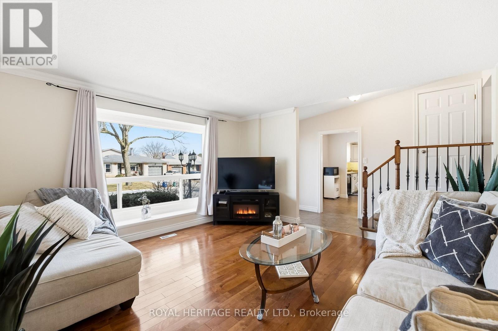 148 Guthrie Crescent, Whitby (Lynde Creek), Ontario  L1P 1A8 - Photo 8 - E12929808