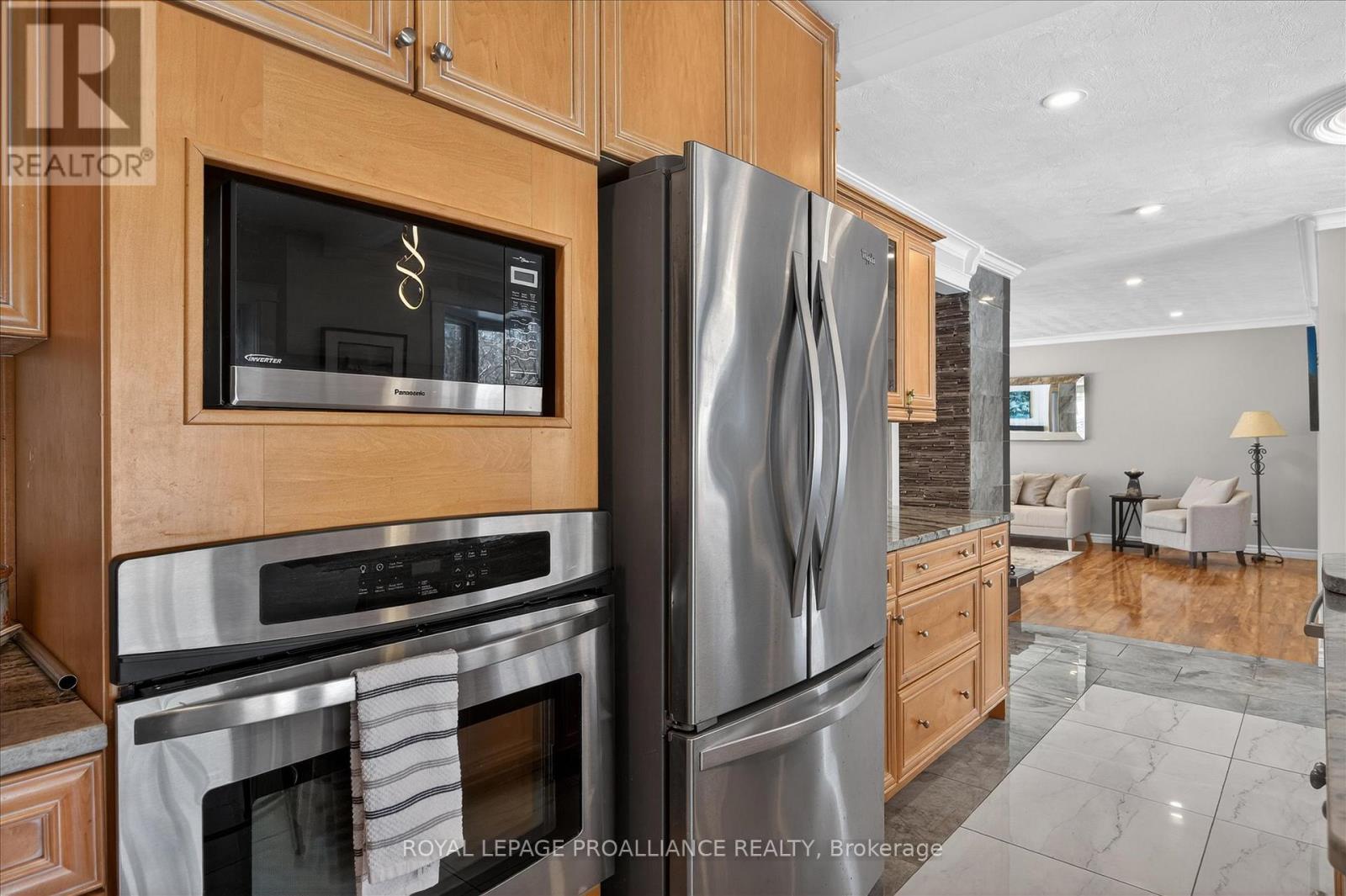 960 Weller Street N, Peterborough, Ontario  K9J 4Y2 - Photo 13 - X12838398