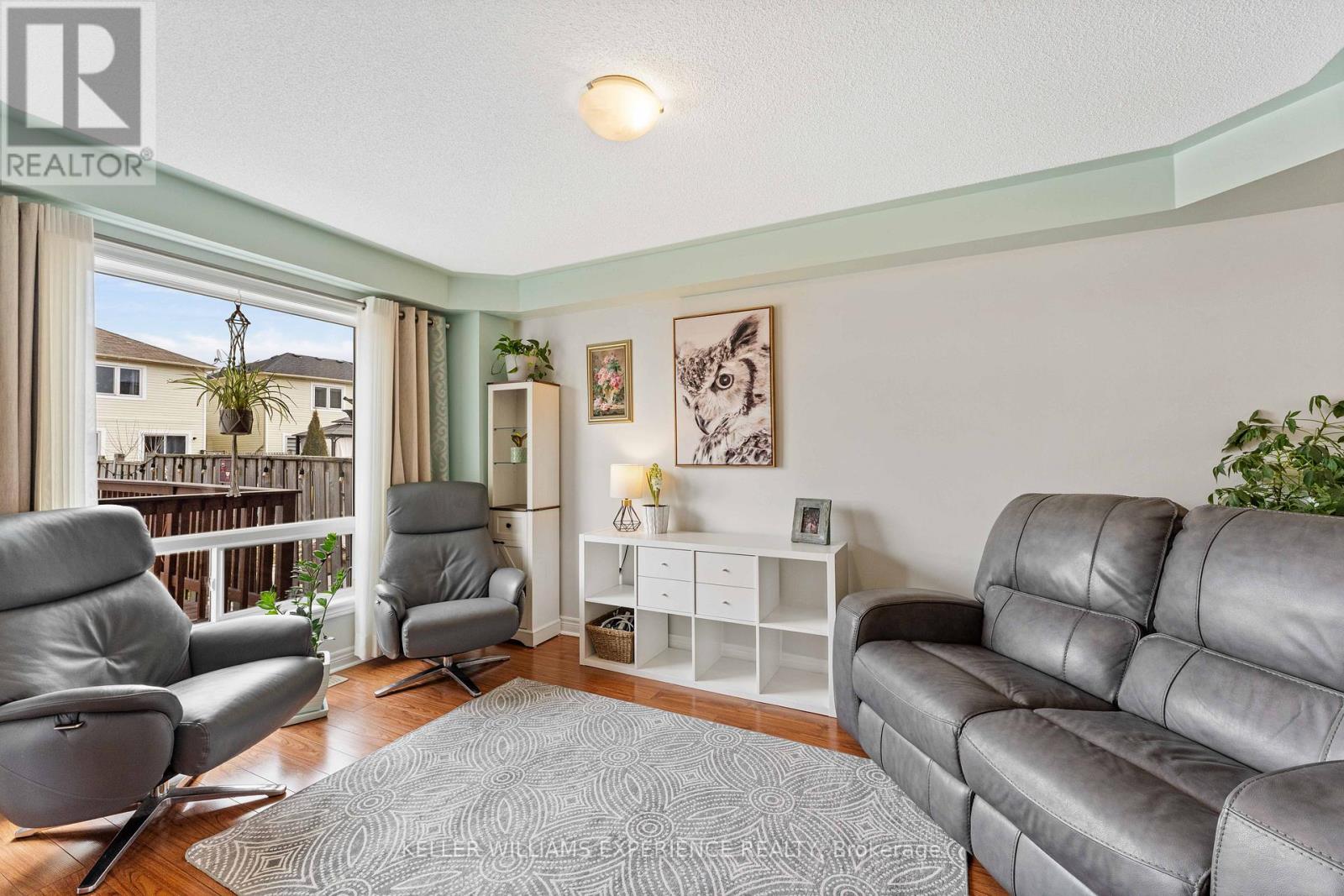 167 Greenwood Drive, Essa (Angus), Ontario  L3W 0E4 - Photo 11 - N12929678