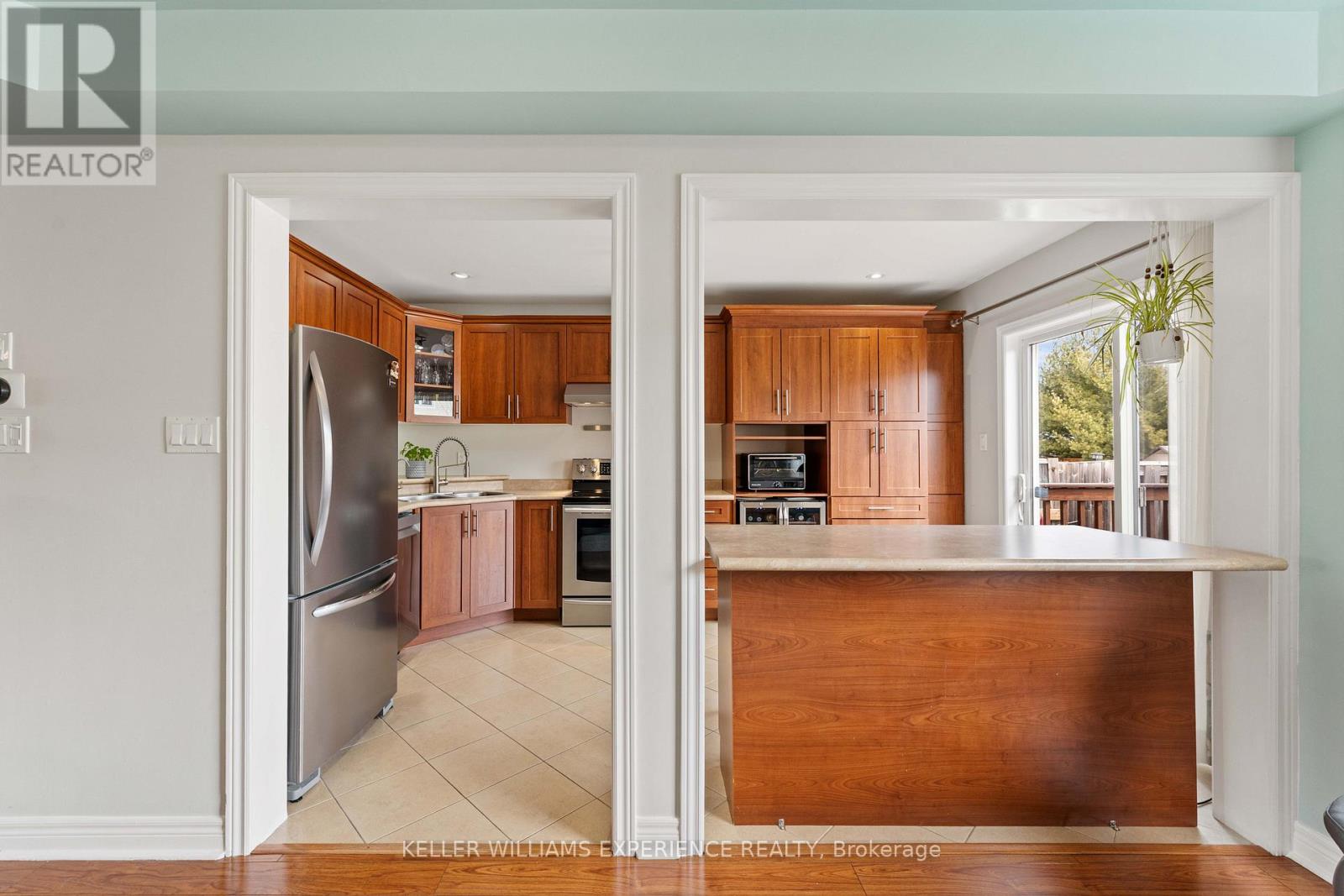 167 Greenwood Drive, Essa (Angus), Ontario  L3W 0E4 - Photo 13 - N12929678