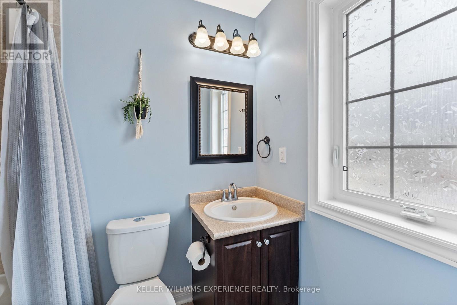 167 Greenwood Drive, Essa (Angus), Ontario  L3W 0E4 - Photo 19 - N12929678