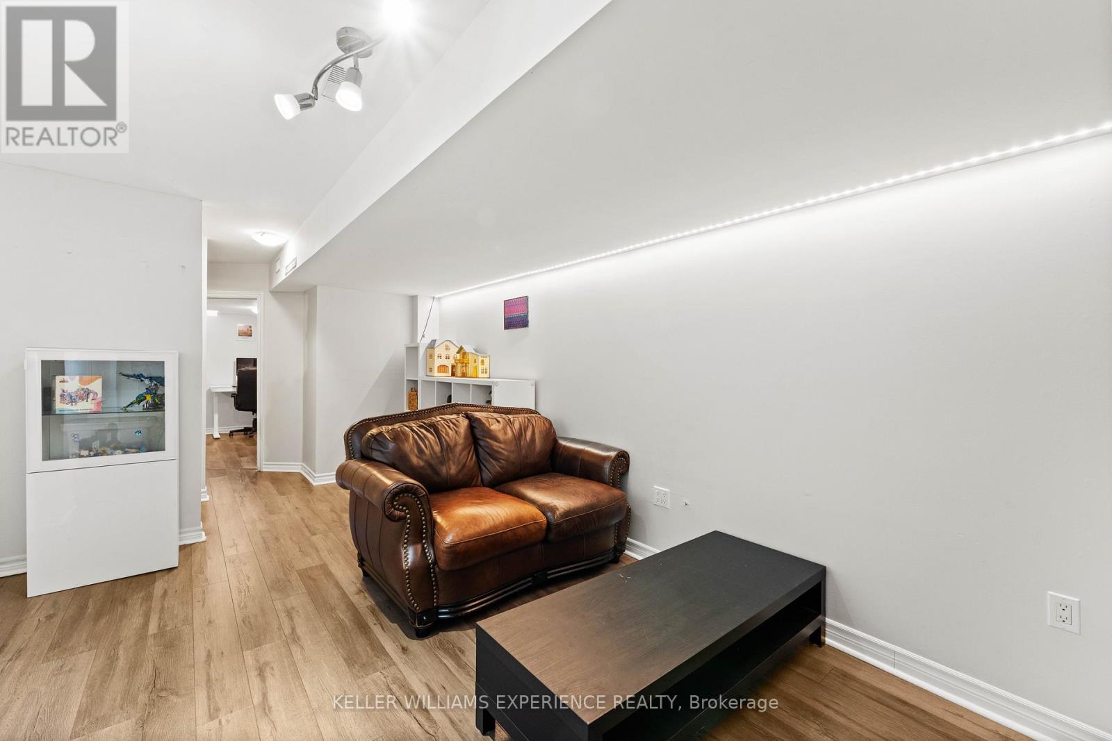 167 Greenwood Drive, Essa (Angus), Ontario  L3W 0E4 - Photo 24 - N12929678