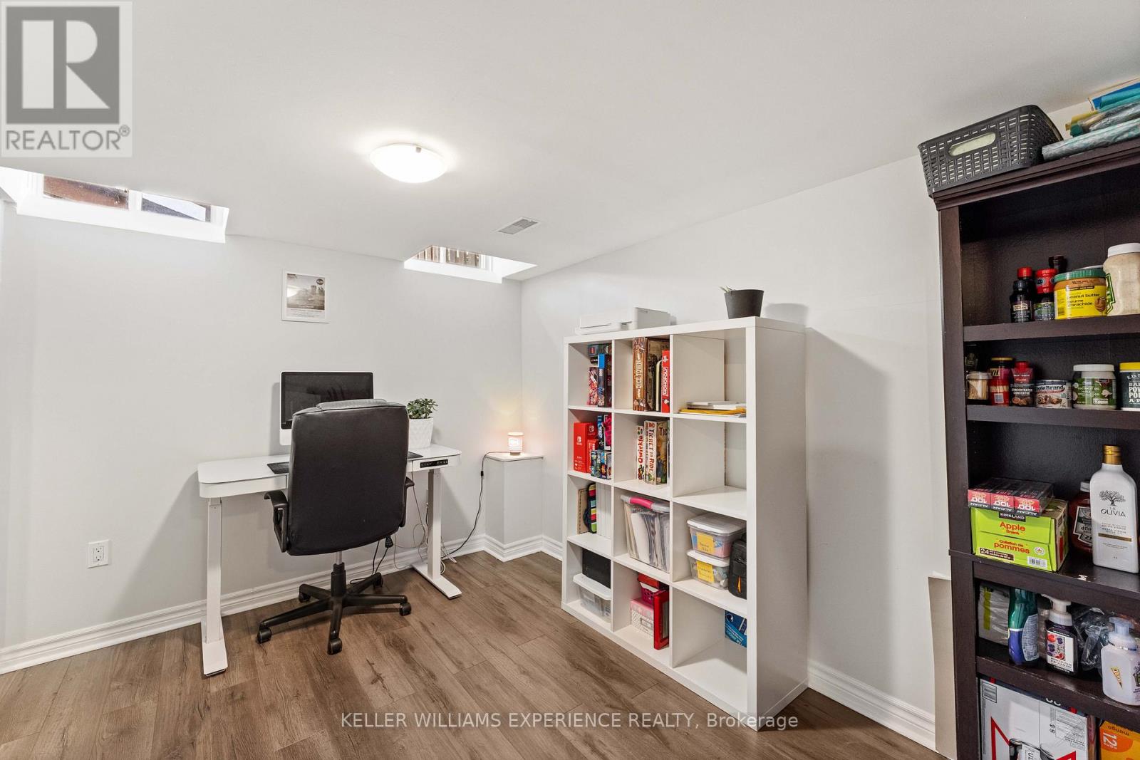 167 Greenwood Drive, Essa (Angus), Ontario  L3W 0E4 - Photo 25 - N12929678