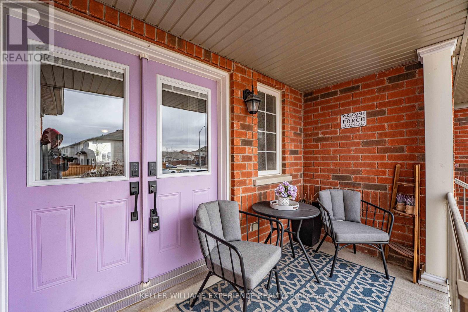 167 Greenwood Drive, Essa (Angus), Ontario  L3W 0E4 - Photo 6 - N12929678