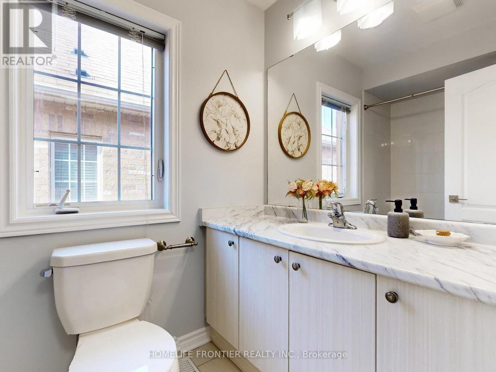 6 - 8777 Dufferin Street, Vaughan, Ontario  L4J 8W3 - Photo 23 - N12929762