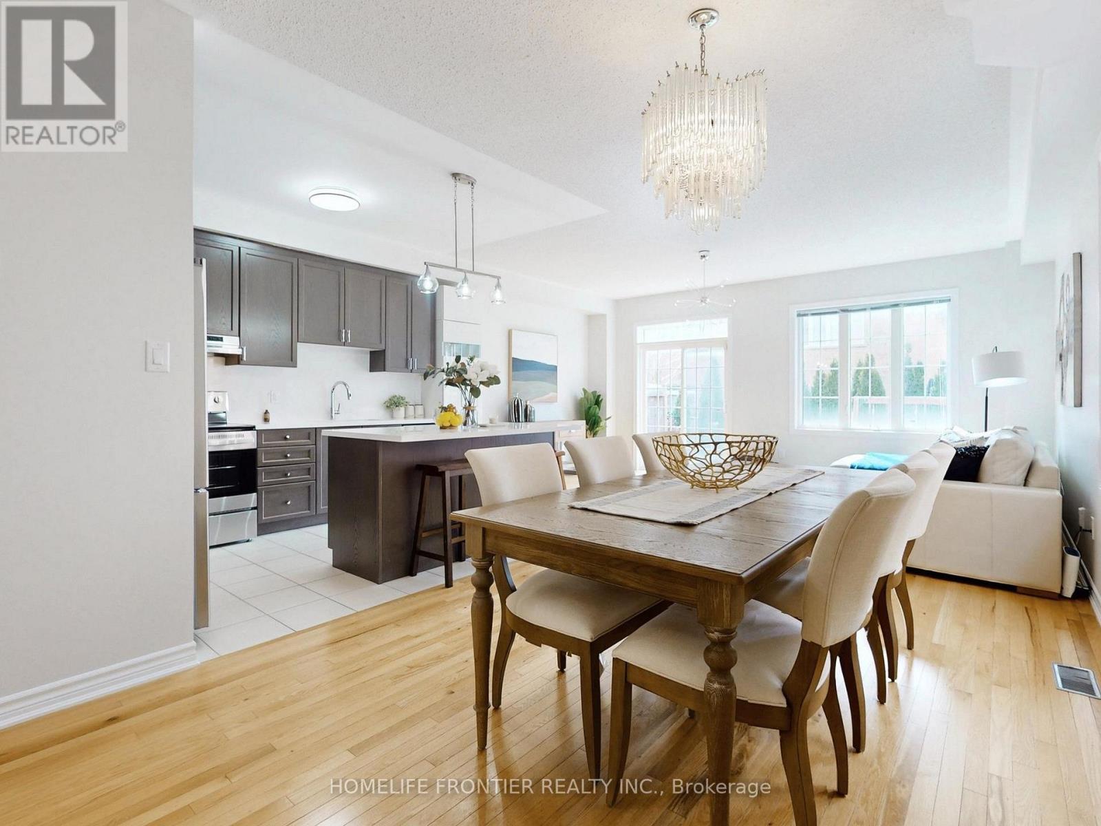 6 - 8777 Dufferin Street, Vaughan, Ontario  L4J 8W3 - Photo 8 - N12929762