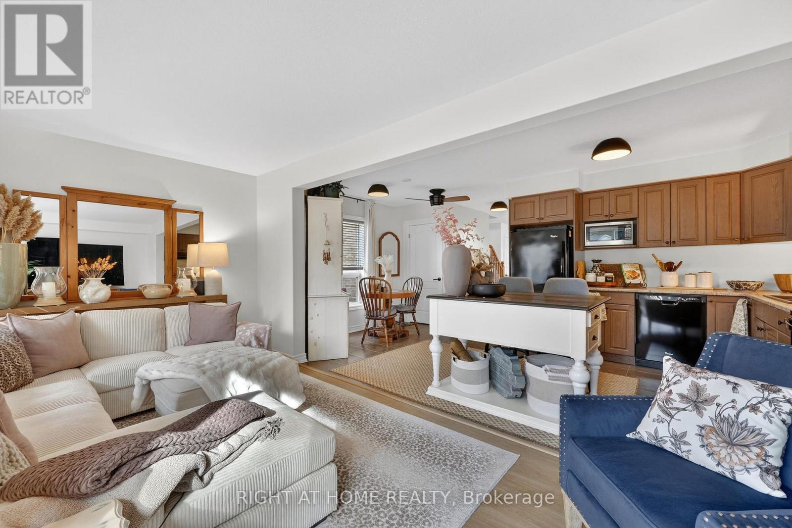 43 Burt Avenue, New Tecumseth (Alliston), Ontario  L9R 0G8 - Photo 14 - N12929792