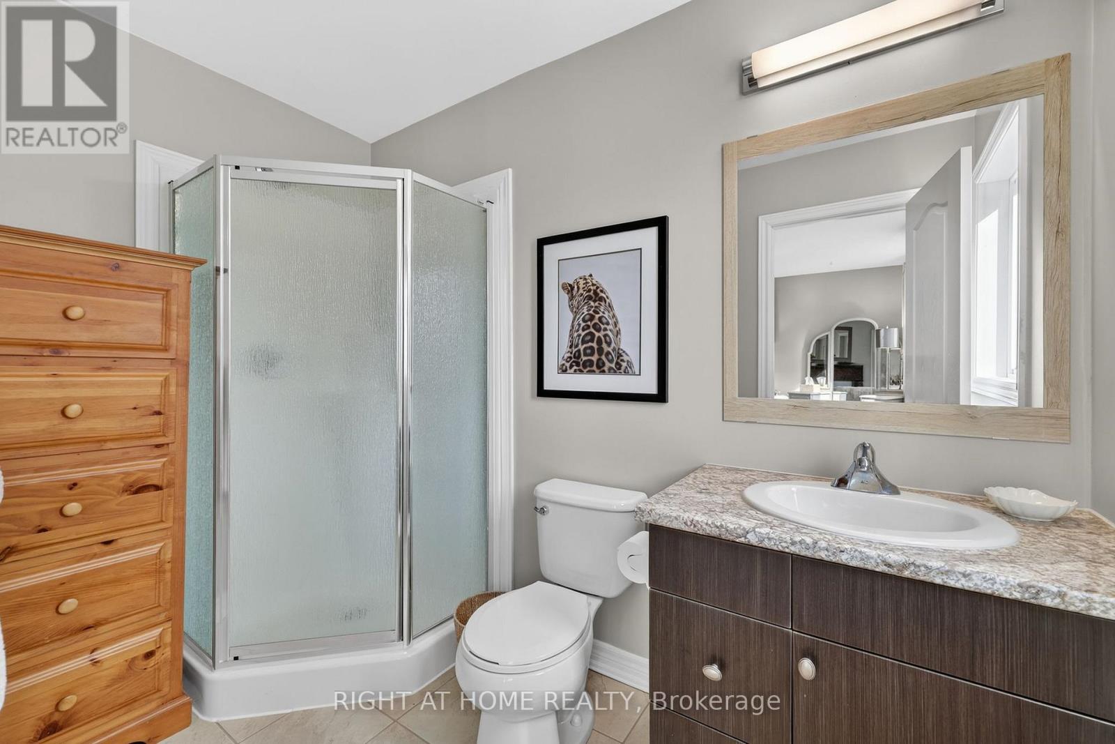 43 Burt Avenue, New Tecumseth (Alliston), Ontario  L9R 0G8 - Photo 17 - N12929792