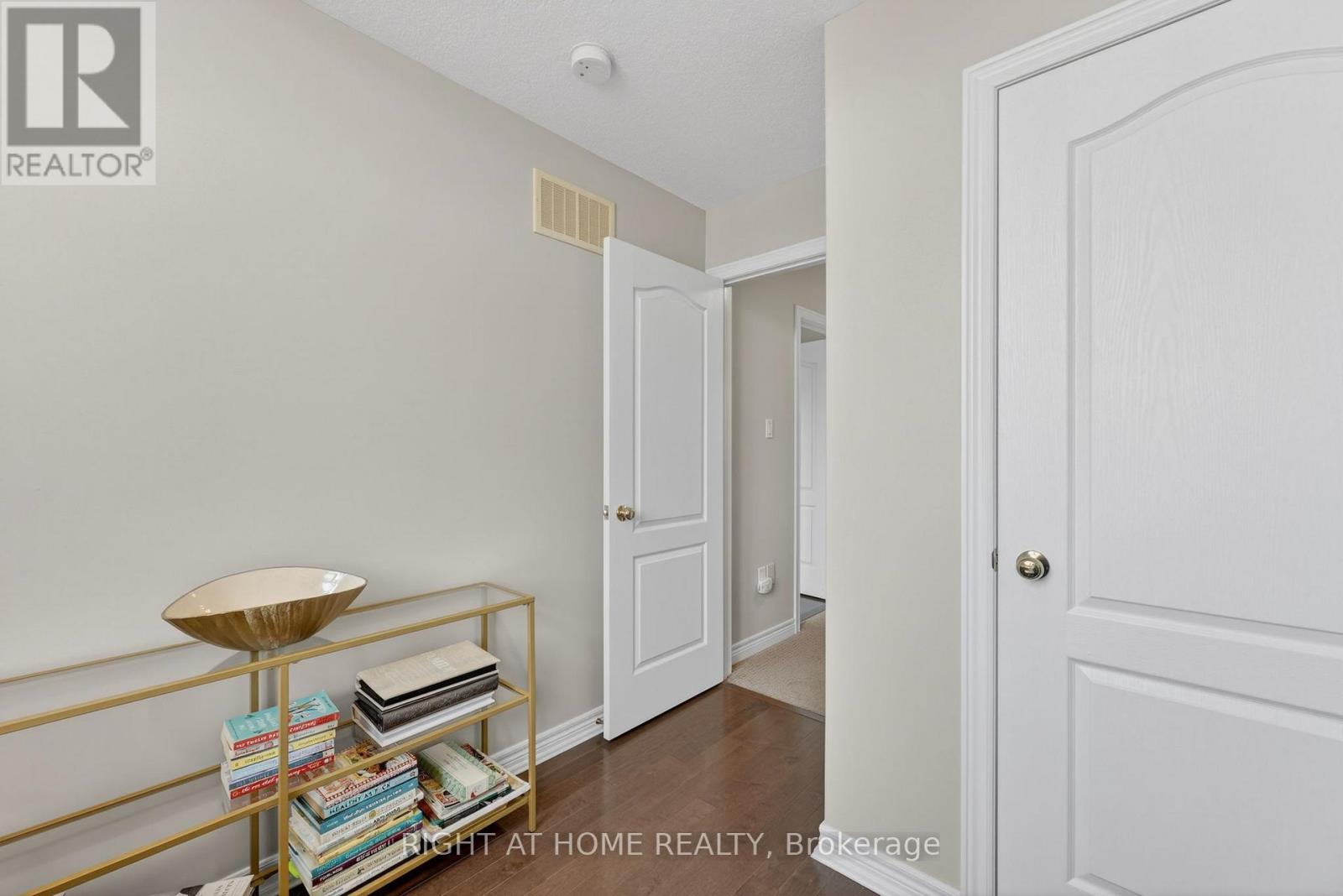 43 Burt Avenue, New Tecumseth (Alliston), Ontario  L9R 0G8 - Photo 20 - N12929792