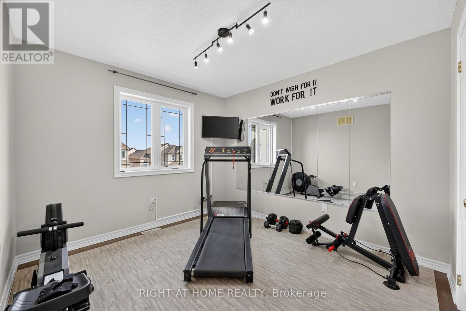 43 Burt Avenue, New Tecumseth (Alliston), Ontario  L9R 0G8 - Photo 21 - N12929792