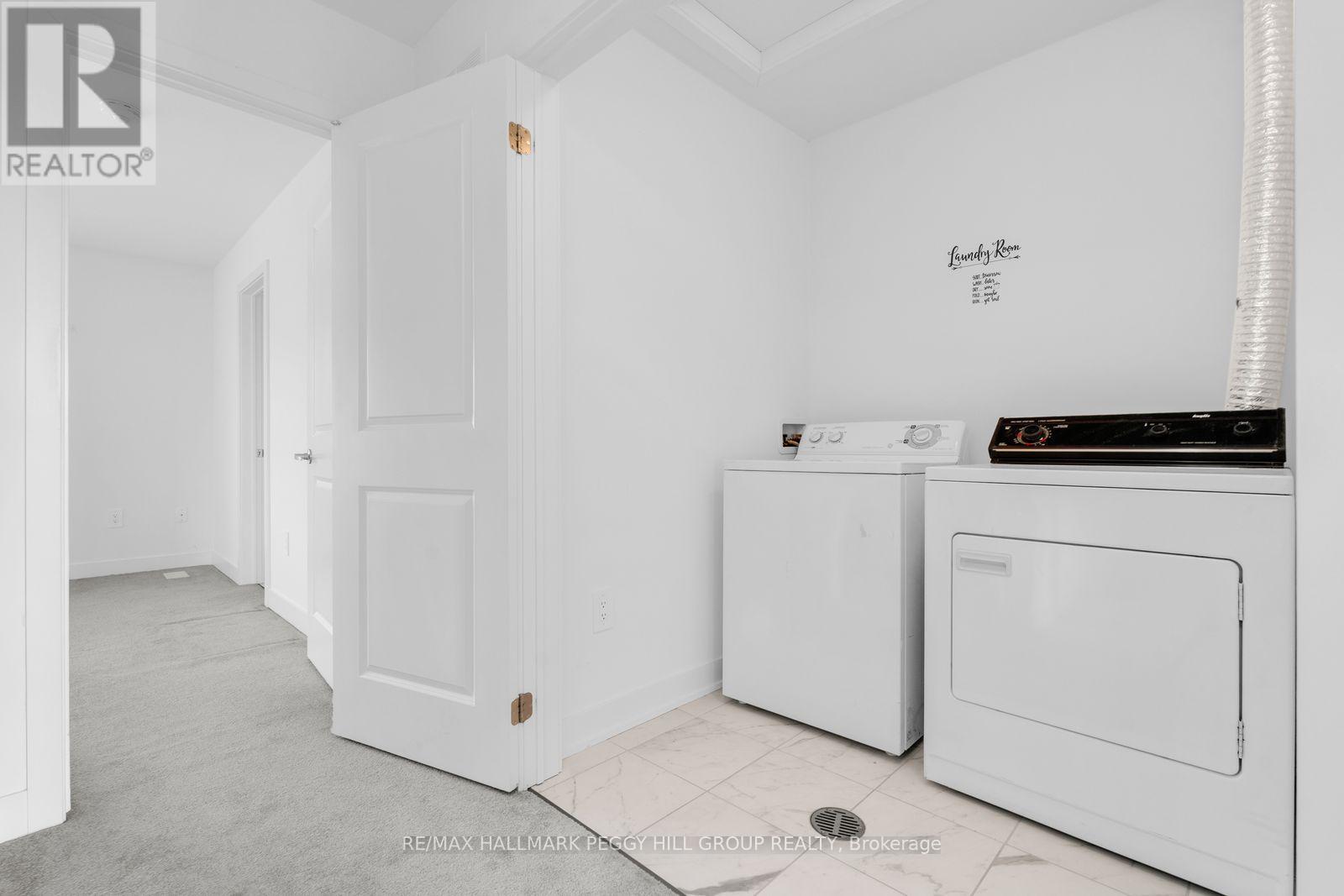 37 Turnberry Lane, Barrie (Painswick South), Ontario  L9J 0M8 - Photo 17 - S12929676