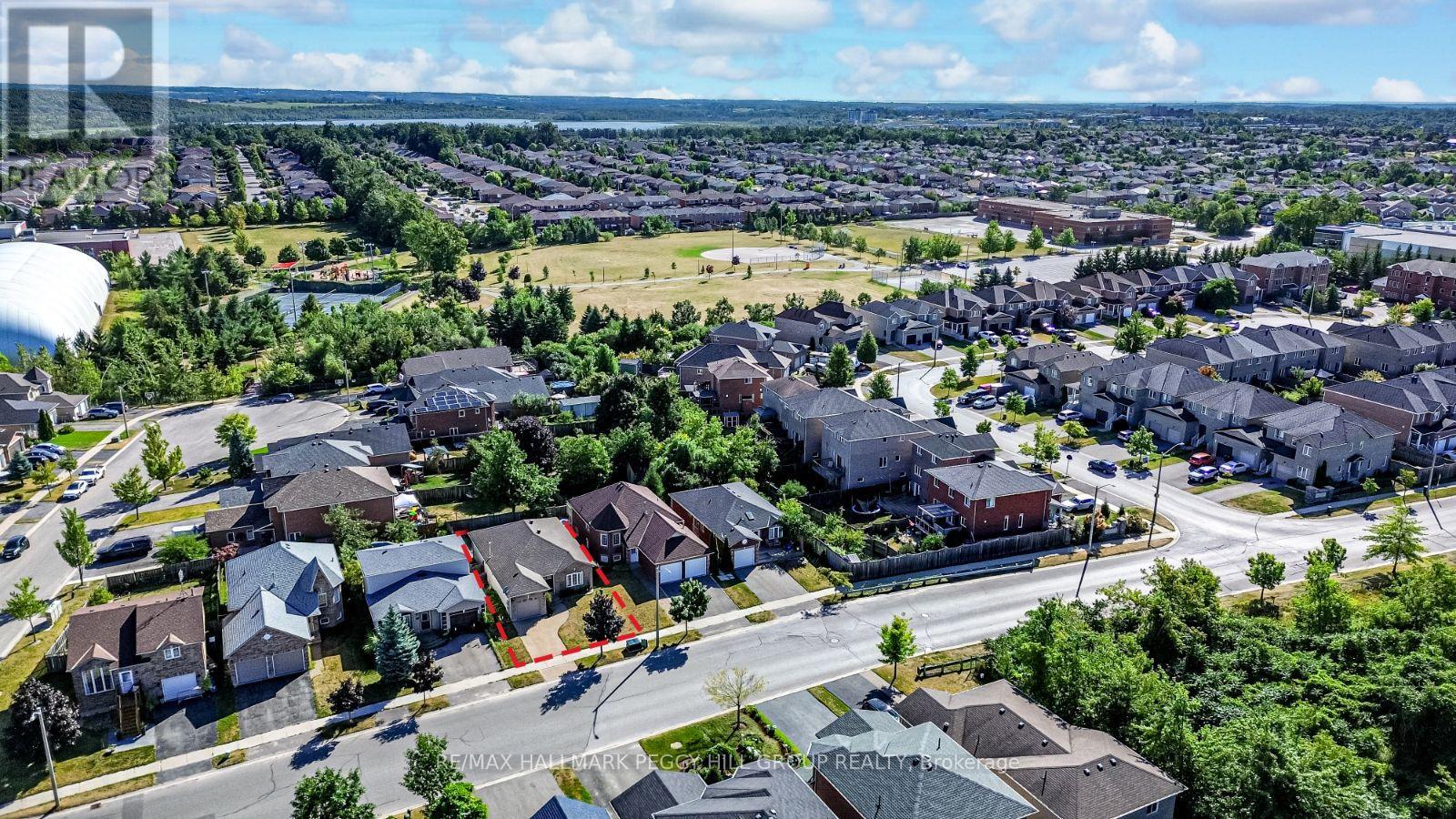 72 Stanley Street, Barrie (East Bayfield), Ontario  L4M 6V5 - Photo 13 - S12929814