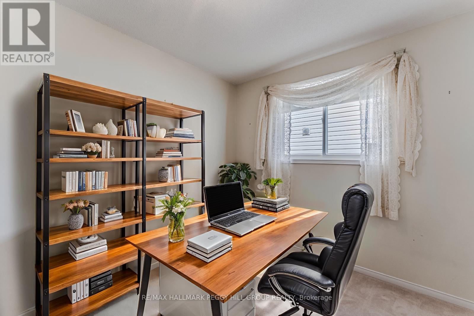 72 Stanley Street, Barrie (East Bayfield), Ontario  L4M 6V5 - Photo 7 - S12929814