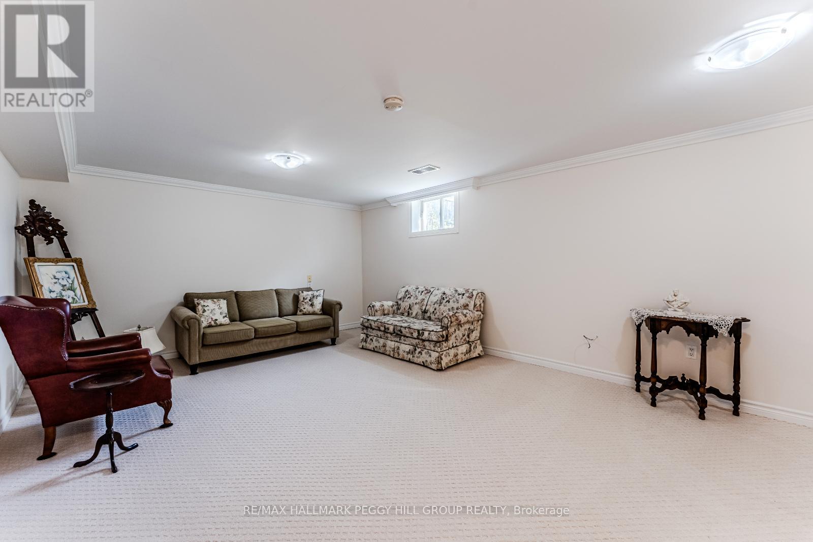 72 Stanley Street, Barrie (East Bayfield), Ontario  L4M 6V5 - Photo 9 - S12929814