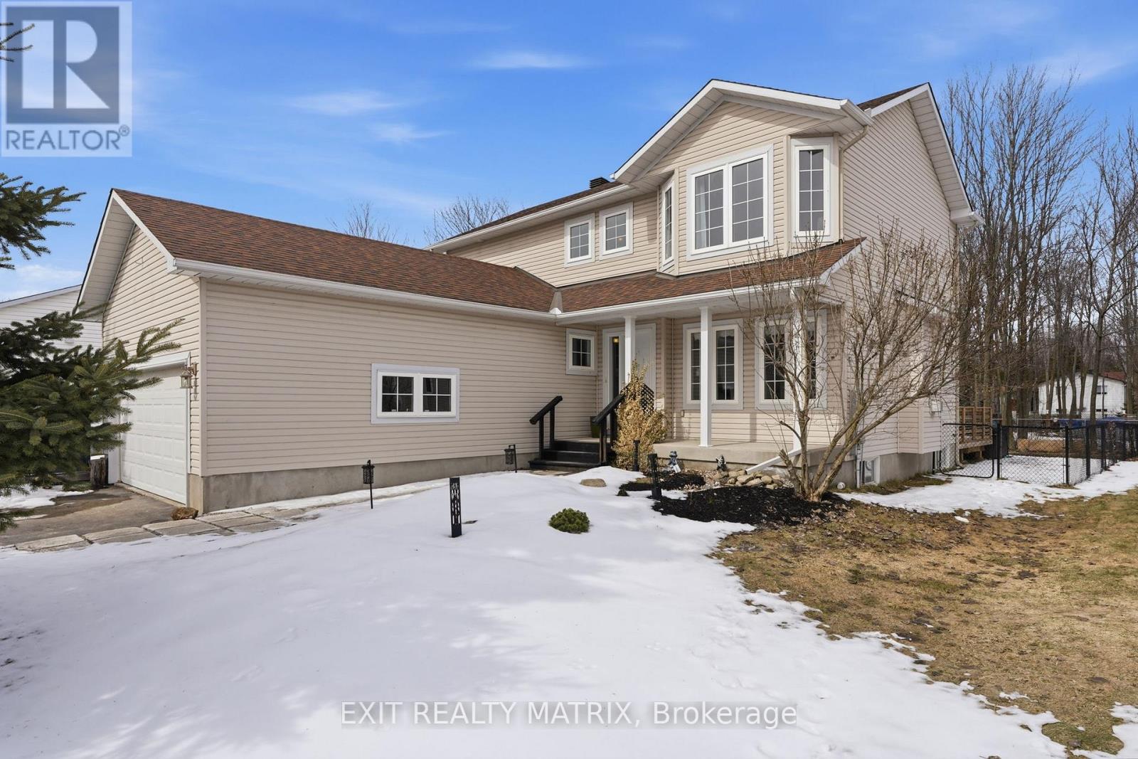 563 Loucks Drive, Russell, Ontario  K4R 1H1 - Photo 2 - X12923998