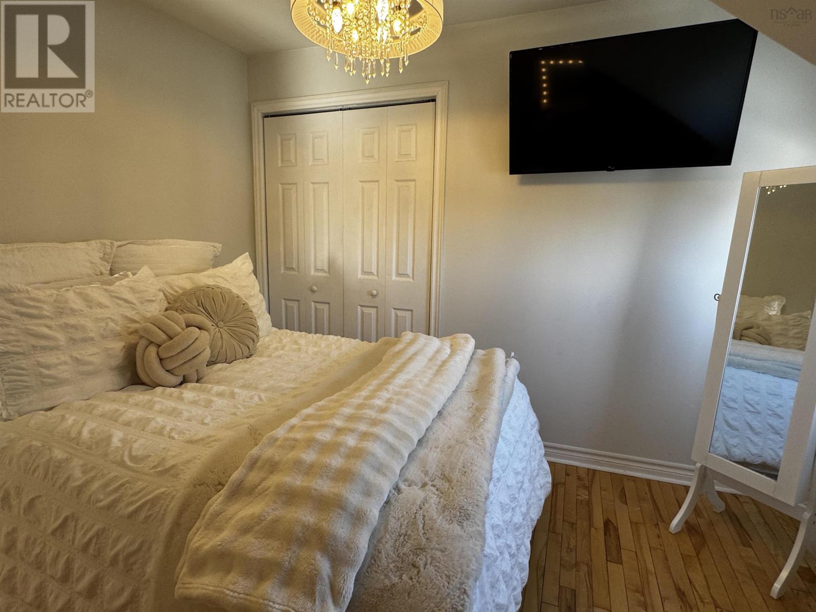 75 Lower Maclean Street, Glace Bay, Nova Scotia  B1A 2K9 - Photo 29 - 202604279