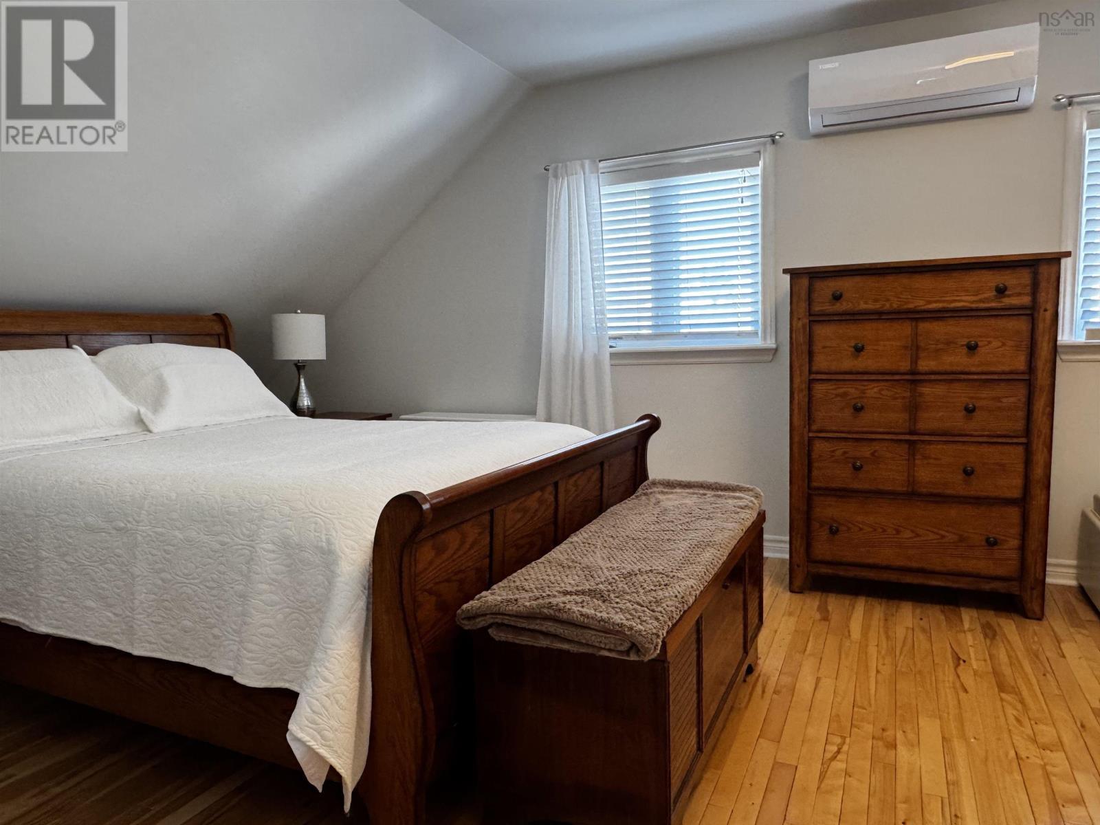 75 Lower Maclean Street, Glace Bay, Nova Scotia  B1A 2K9 - Photo 32 - 202604279