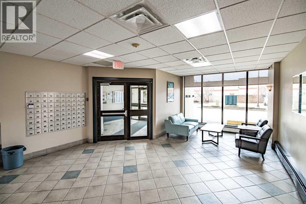 1505, 4902 37 Street, Red Deer, Alberta  T4N 6M9 - Photo 2 - A2296666