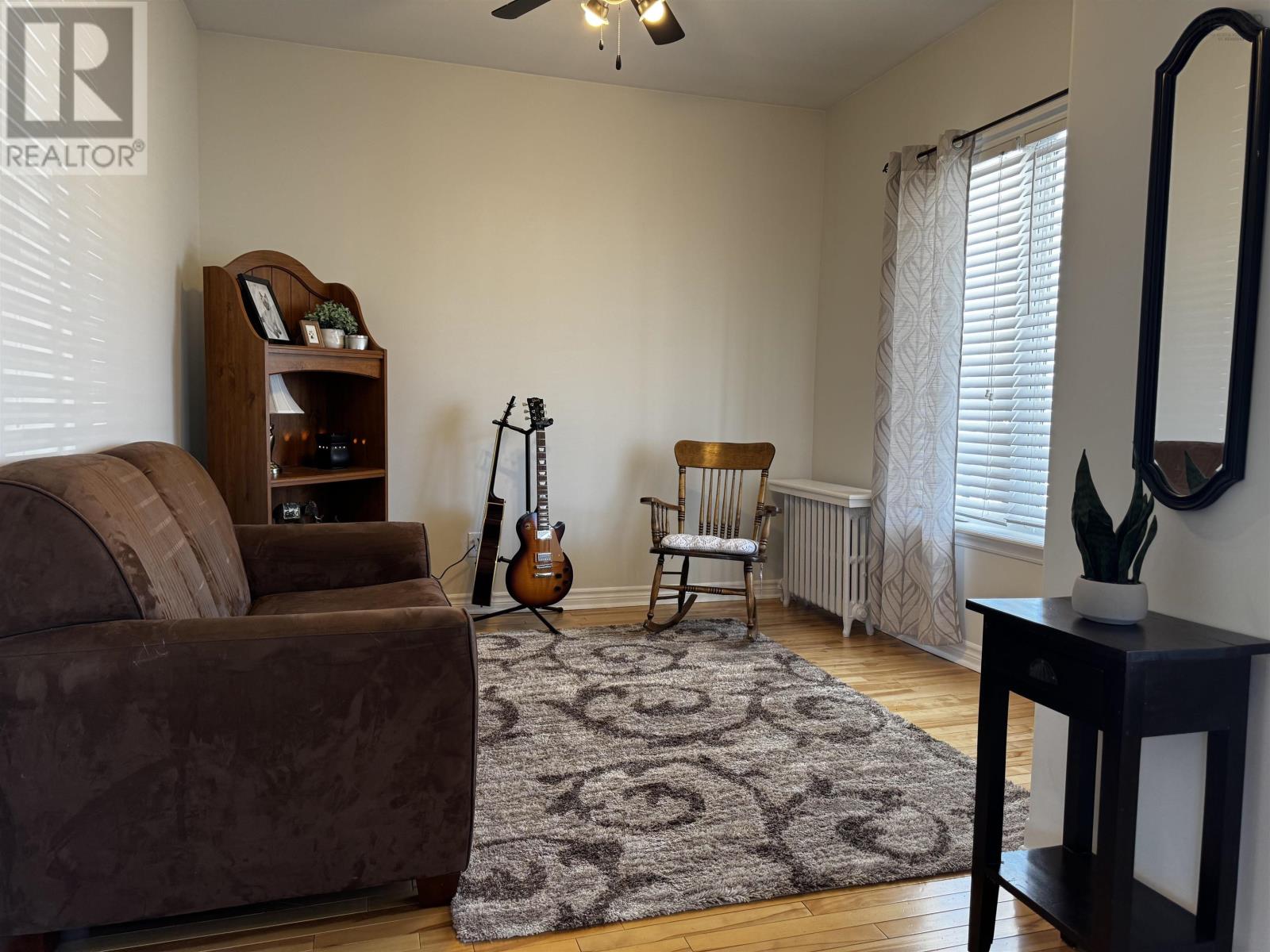 75 Lower Maclean Street, Glace Bay, Nova Scotia  B1A 2K9 - Photo 4 - 202604279