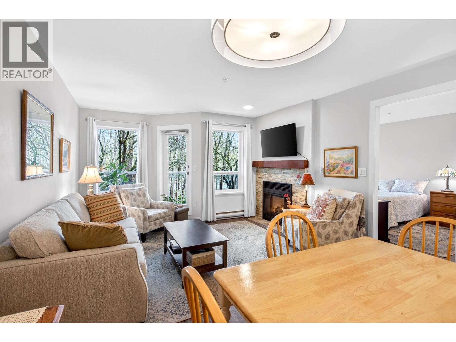 205 2439 Wilson Avenue, Port Coquitlam, British Columbia V3C 6H6 - Photo 4 - R3088450