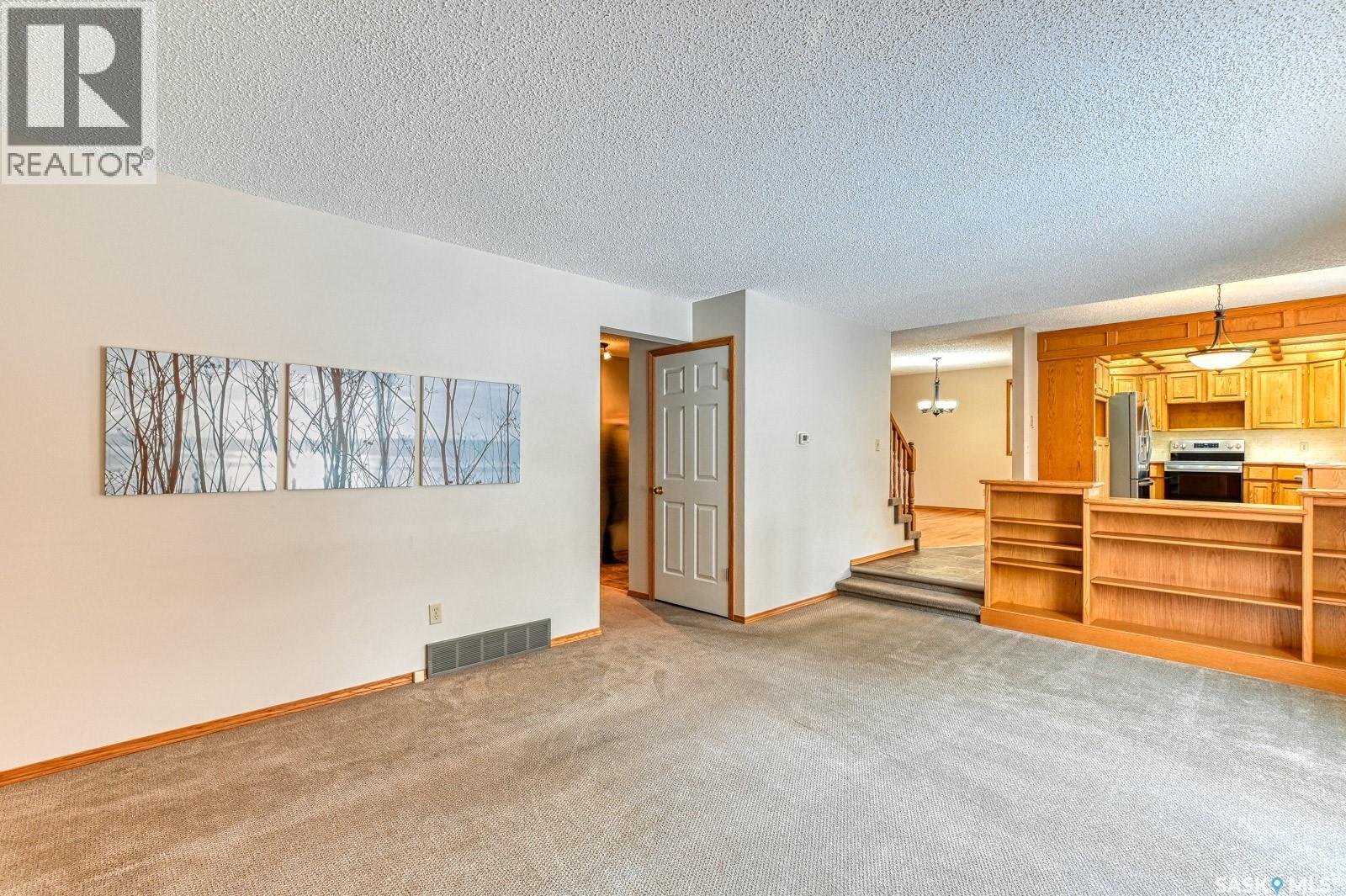 2659 Lacombe Crescent E, Regina, Saskatchewan  S4V 1T4 - Photo 13 - SK031456