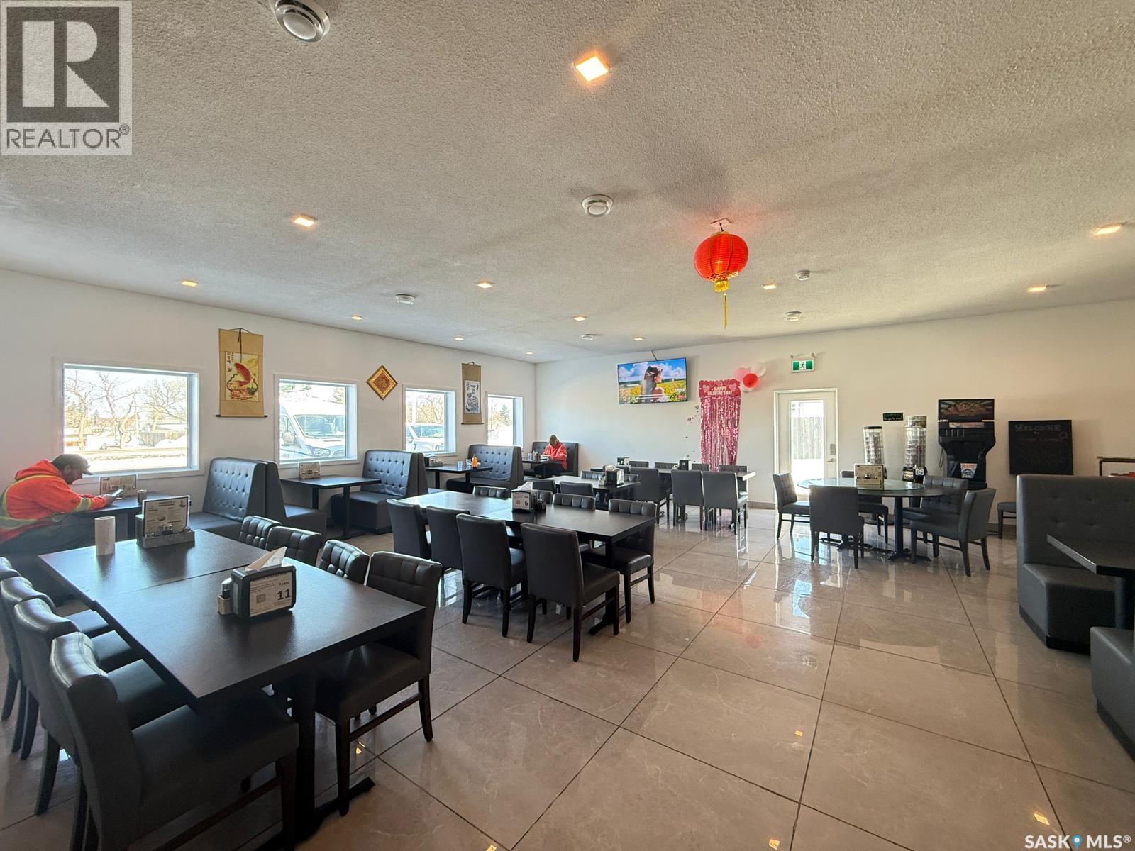 531 South Service Road, Wynyard, Saskatchewan  S0A 4T0 - Photo 5 - SK031135