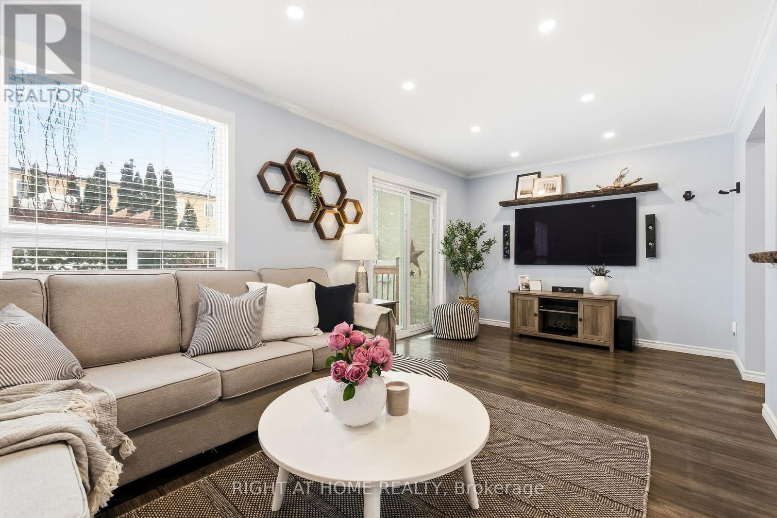 76 Bushford Street, Clarington, Ontario  L1E 2X1 - Photo 4 - E12922120